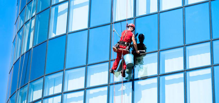 Oggi puliamo I vetri?